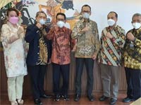 Kelas Sore Malam Magister Universitas Satyagama Nomor 8